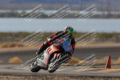 media/Dec-18-2022-SoCal Trackdays (Sun) [[8099a50955]]/Turn 14 (940am)/